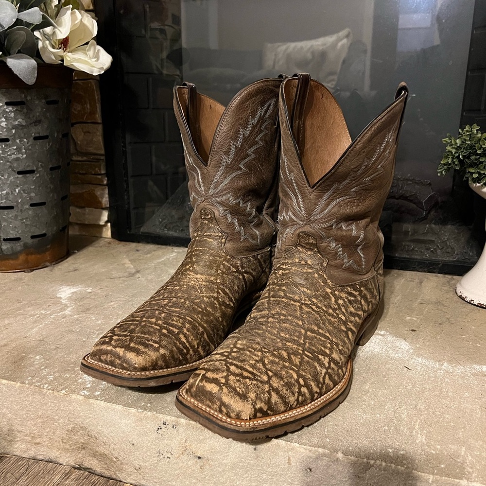 Tony Lama size 14EE ELEPHANT PRINT!